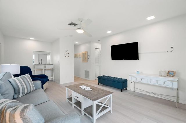 336 Hernando Street Unit D, Fort Pierce, FL 34949