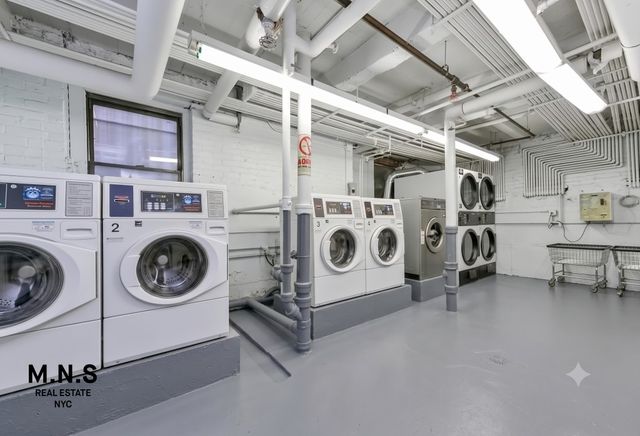 15501 90th Ave Apt 3A, New York City, NY 11432