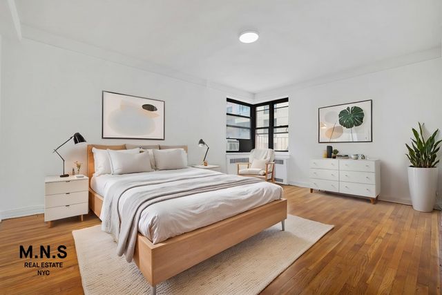 15501 90th Ave Apt 3A, New York City, NY 11432