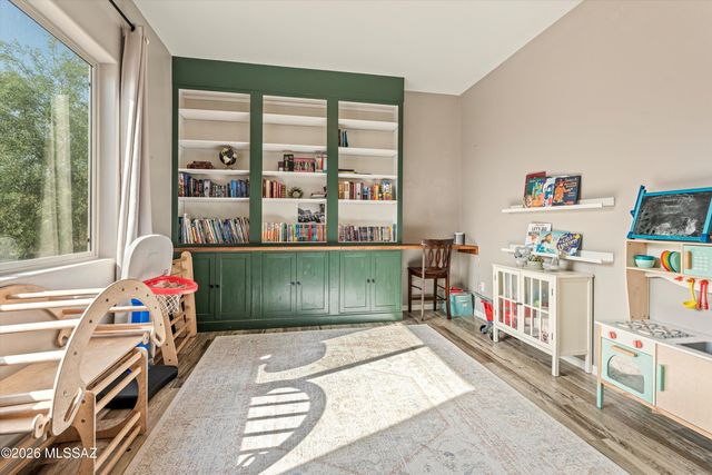 9000 S Halana Lane, Vail, AZ 85641