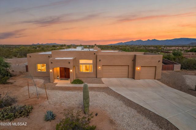 9000 S Halana Lane, Vail, AZ 85641