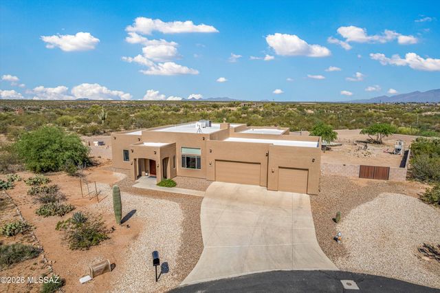 9000 S Halana Lane, Vail, AZ 85641