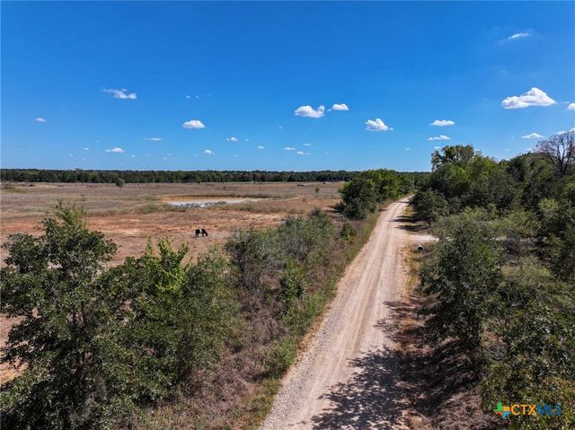 475 CR 320, Rockdale, TX 76567