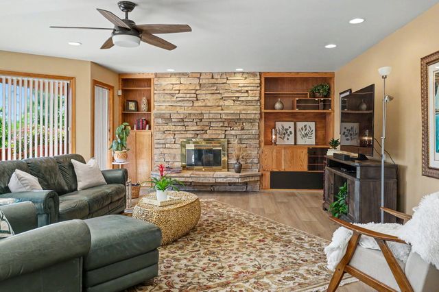 1361 La Loma Drive, Medford, OR 97504