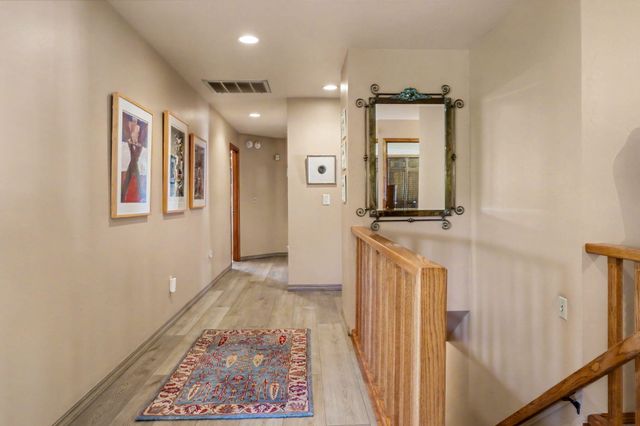 1361 La Loma Drive, Medford, OR 97504
