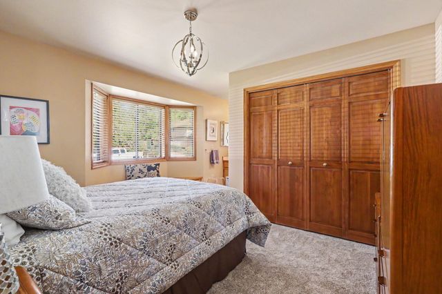 1361 La Loma Drive, Medford, OR 97504