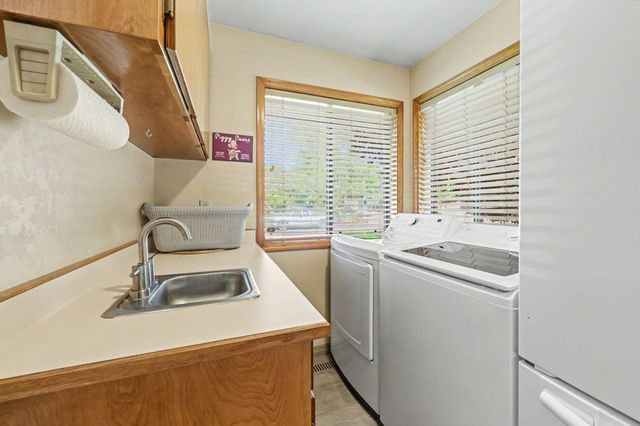 1361 La Loma Drive, Medford, OR 97504
