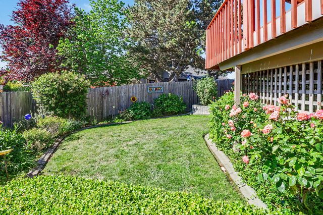 1361 La Loma Drive, Medford, OR 97504