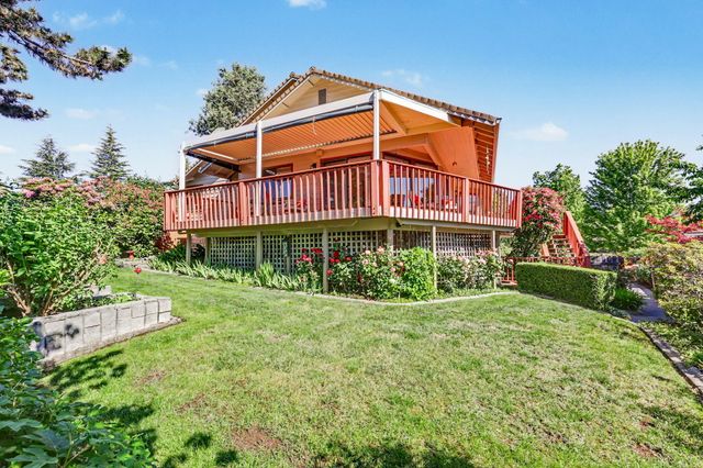 1361 La Loma Drive, Medford, OR 97504