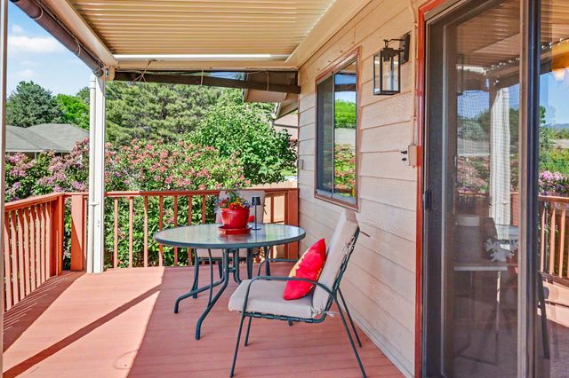 1361 La Loma Drive, Medford, OR 97504