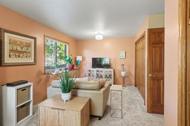 1361 La Loma Drive, Medford, OR 97504