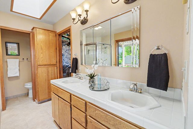 1361 La Loma Drive, Medford, OR 97504