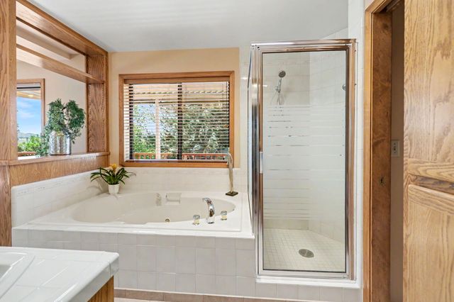1361 La Loma Drive, Medford, OR 97504