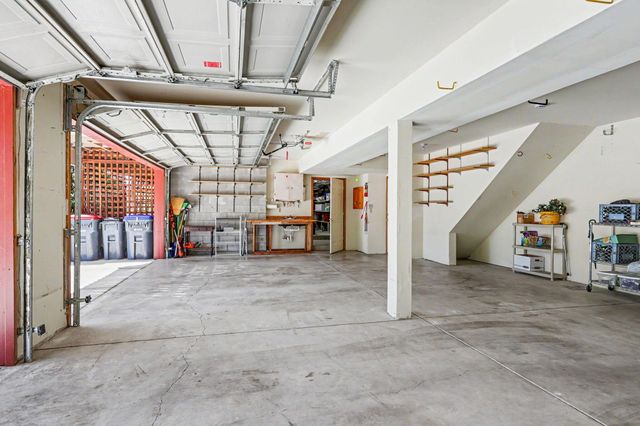 1361 La Loma Drive, Medford, OR 97504