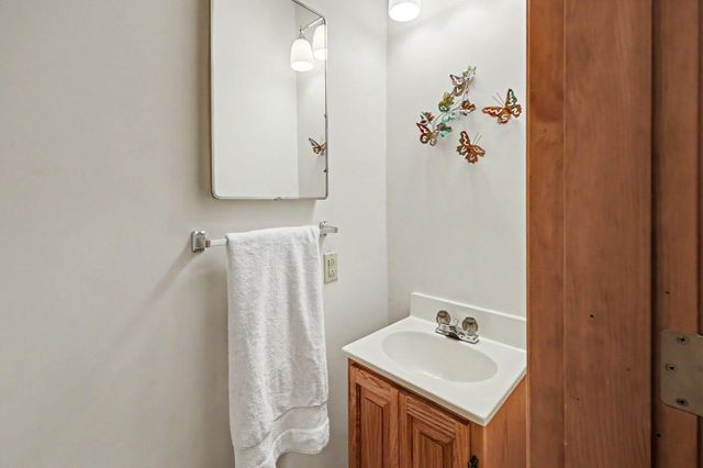 1361 La Loma Drive, Medford, OR 97504