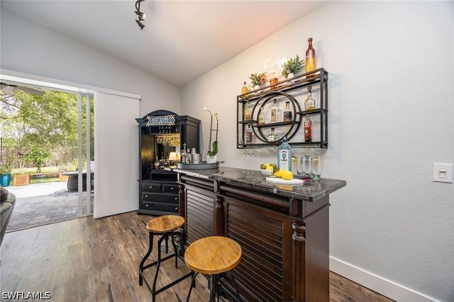 219 Glen Eagle CIR, Naples, FL 34104