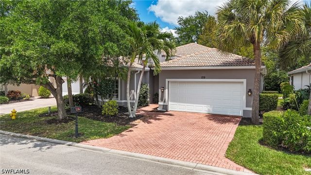 219 Glen Eagle CIR, Naples, FL 34104
