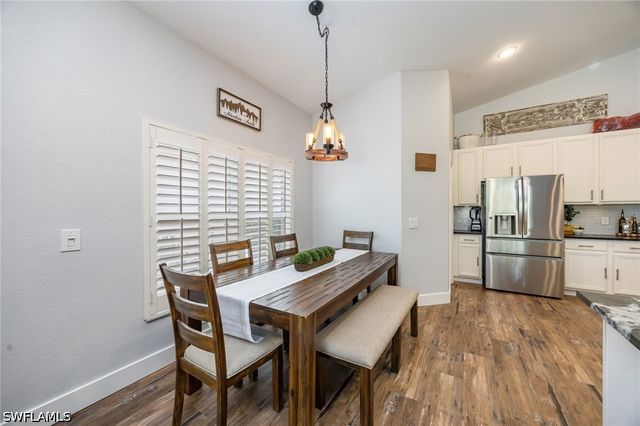 219 Glen Eagle CIR, Naples, FL 34104