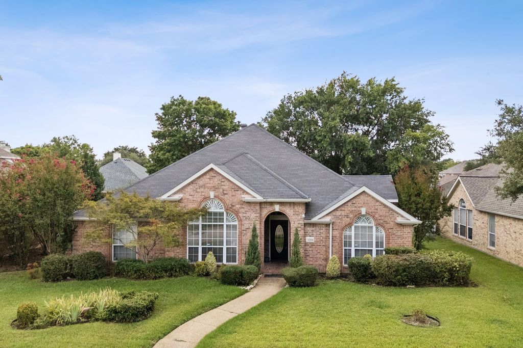 3208 Grenada Drive, Plano, TX 75074