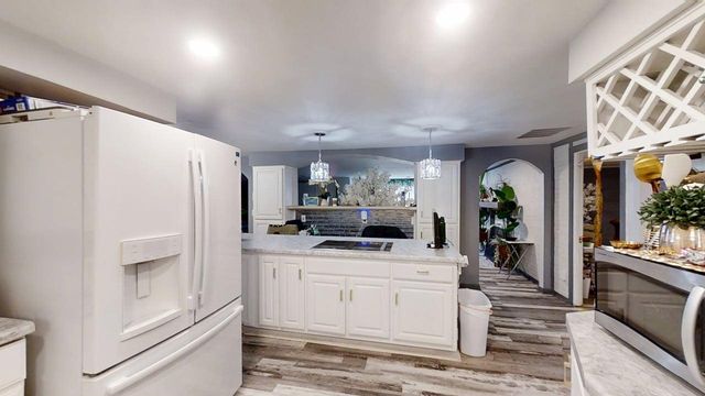 23 Greenridge Drive, Decatur, IL 62526