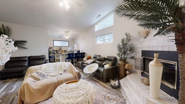 23 Greenridge Drive, Decatur, IL 62526