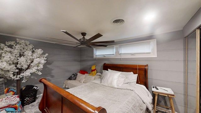 23 Greenridge Drive, Decatur, IL 62526