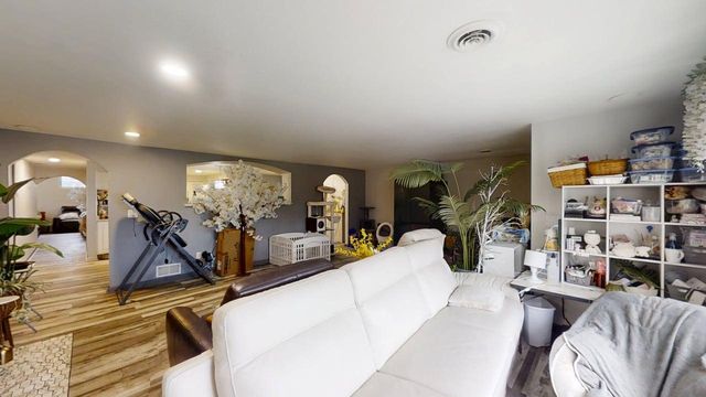 23 Greenridge Drive, Decatur, IL 62526