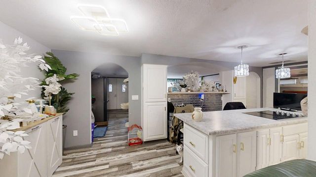 23 Greenridge Drive, Decatur, IL 62526