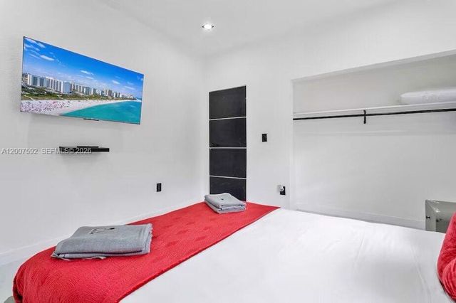 545 NW 52nd St, Miami, FL 33127