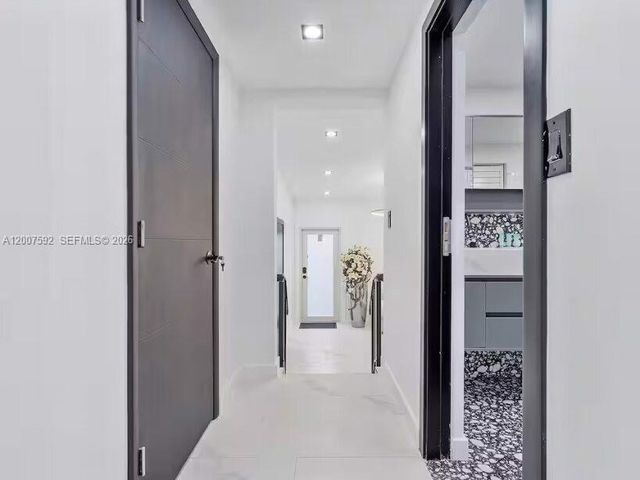 545 NW 52nd St, Miami, FL 33127