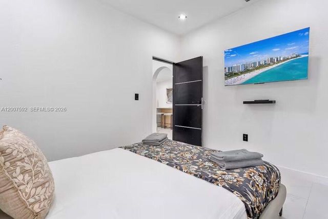 545 NW 52nd St, Miami, FL 33127