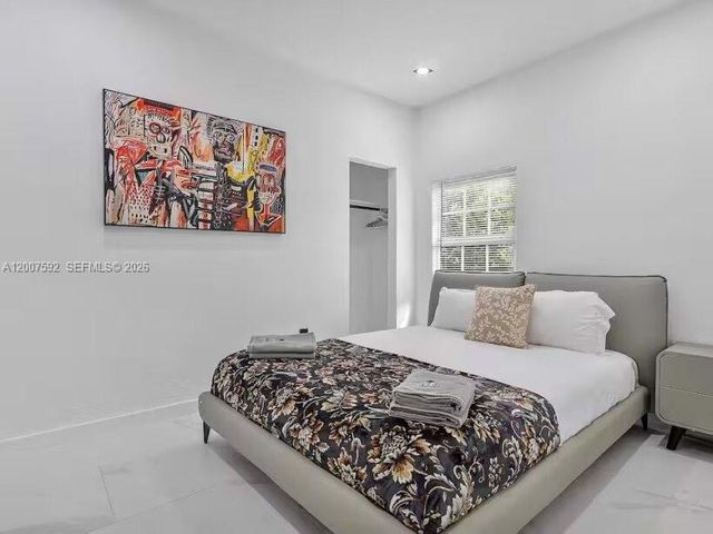 545 NW 52nd St, Miami, FL 33127