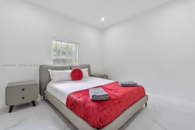 545 NW 52nd St, Miami, FL 33127