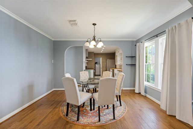 2518 Marvin Avenue, Dallas, TX 75211