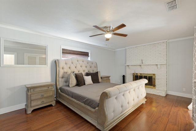 2518 Marvin Avenue, Dallas, TX 75211