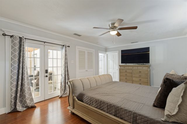 2518 Marvin Avenue, Dallas, TX 75211