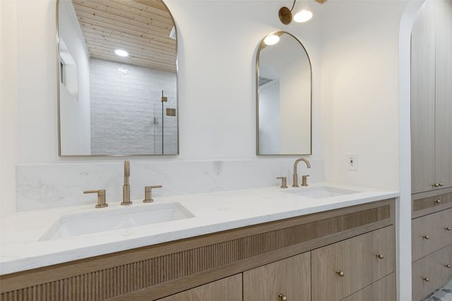 2518 Marvin Avenue, Dallas, TX 75211