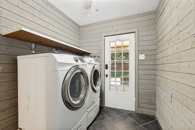 2518 Marvin Avenue, Dallas, TX 75211