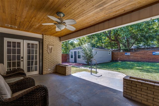 2518 Marvin Avenue, Dallas, TX 75211