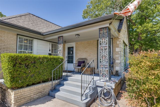 2518 Marvin Avenue, Dallas, TX 75211
