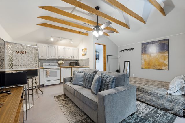 2518 Marvin Avenue, Dallas, TX 75211