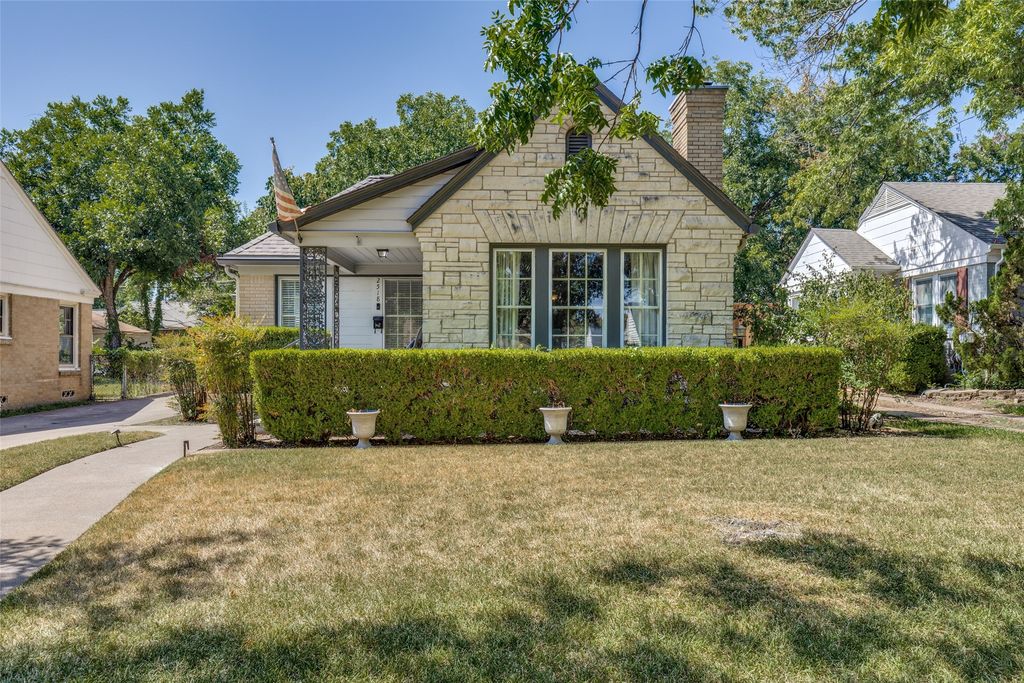 2518 Marvin Avenue, Dallas, TX 75211