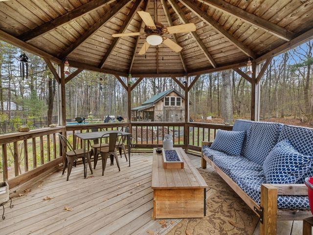 59 Smith Rd, Northborough, MA 01532