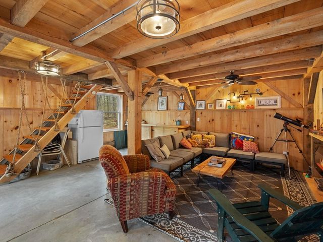 59 Smith Rd, Northborough, MA 01532