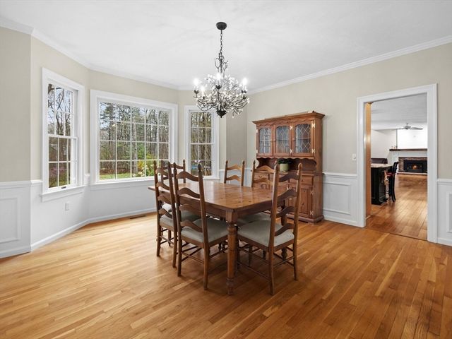 59 Smith Rd, Northborough, MA 01532