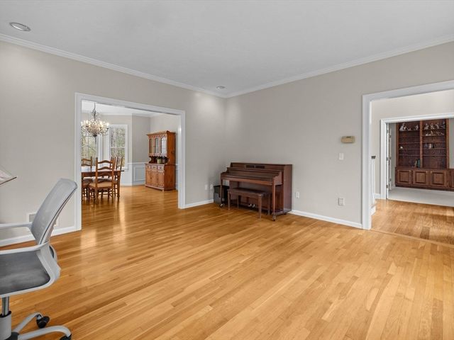 59 Smith Rd, Northborough, MA 01532