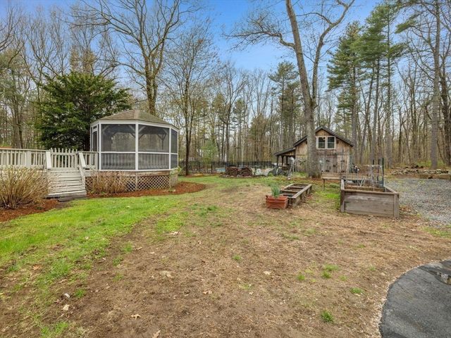 59 Smith Rd, Northborough, MA 01532
