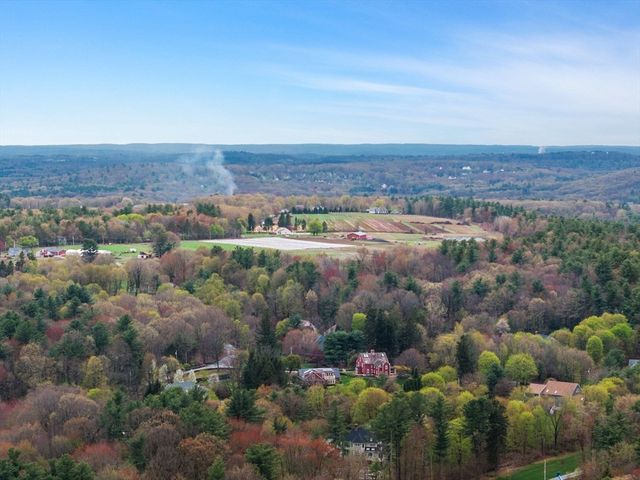 59 Smith Rd, Northborough, MA 01532