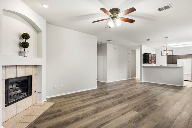 7900 Hidden Path Lane, Denton, TX 76210