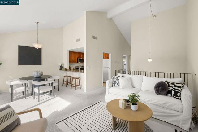 1331 Waterfall Way, Concord, CA 94521